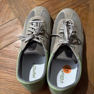 Olukai Casual Shoes NWOT Mens 11